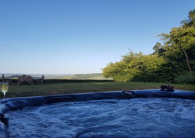 Exeter Lodge Gallery Hot Tub View